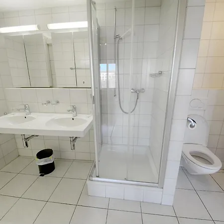 Hitrental Stauffacher דירה