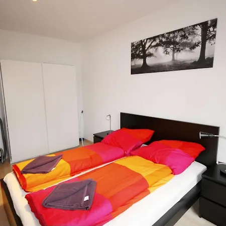 Hitrental Stauffacher Apartment *