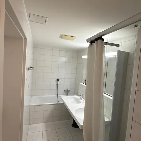 Hitrental Stauffacher Apartment Zurich