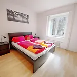 Apartman Hitrental Stauffacher Zürich