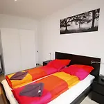 Hitrental Stauffacher Apartamento *