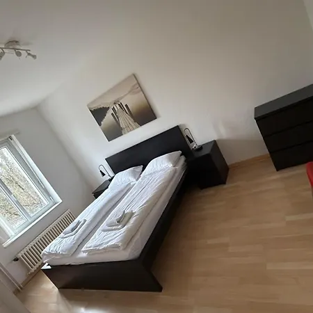 Hitrental Stauffacher Appartamento Zurigo